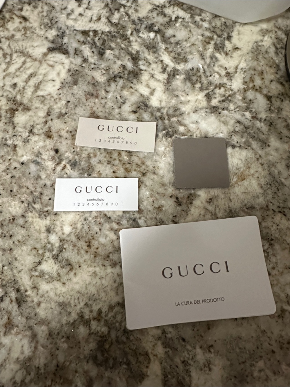 Gucci Gray Leather Shoulder Bag with Gold Hardware. PREOWNED (AUTHENTIC) - Picture 8 of 16
